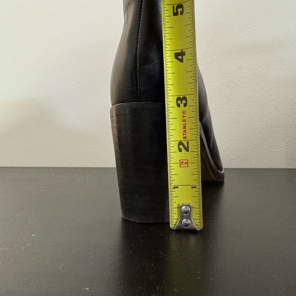 Ted Baker • heeled ankle boots • size 7.5 - Picture 11 of 11